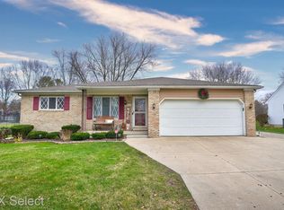 325 Primrose Ln, Flushing, MI 48433