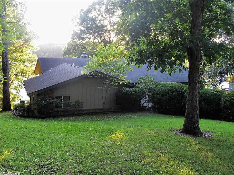 1st image of 75 Saginaw Cir
