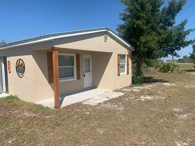 71 Princeton Ave — Photo 2