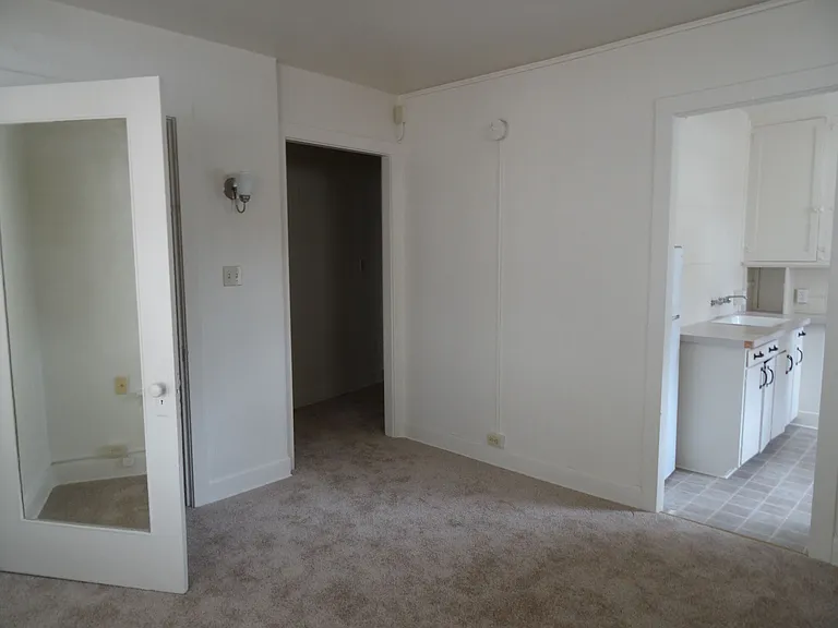 Fleming Apartments — Photo 5