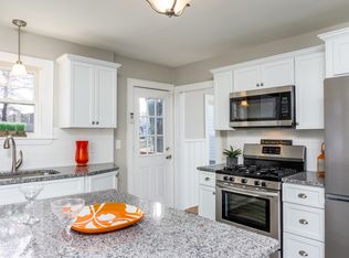 1635 Carew St, Springfield, MA 01104