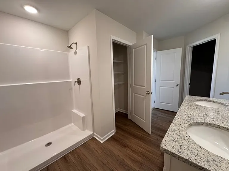 47 Coolidge Dr — Photo 10