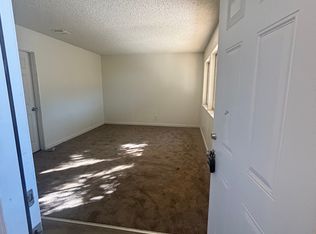 38210 5th St E APT 14, Palmdale, CA 93550