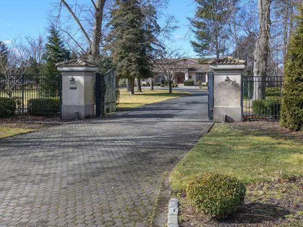 276 Ocean Avenue, Islip, NY 11751