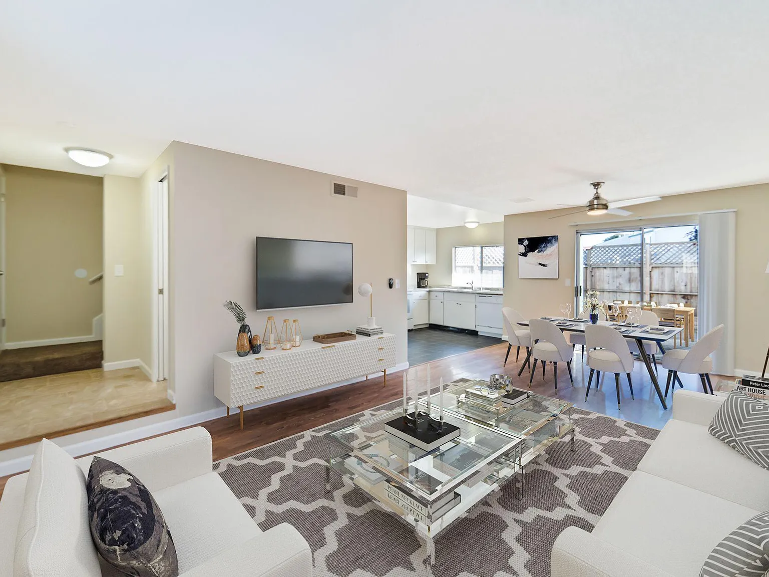 3 bed, 1.5 bath, 1137 sqft, $3,295 — Photo 3