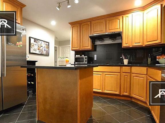 4th image of 38 Kenrick St #1