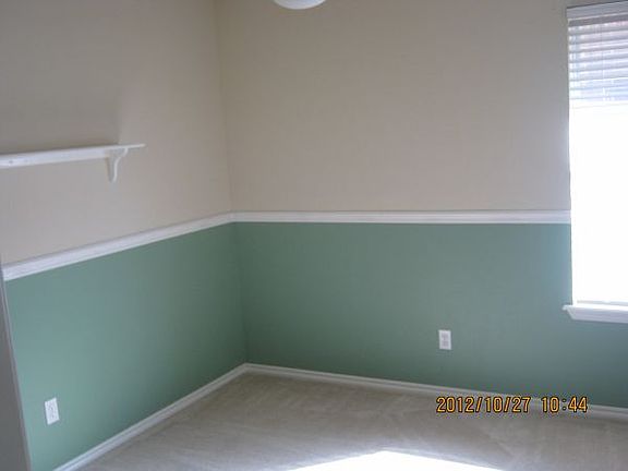 3rd image of 617 Shadowhill St