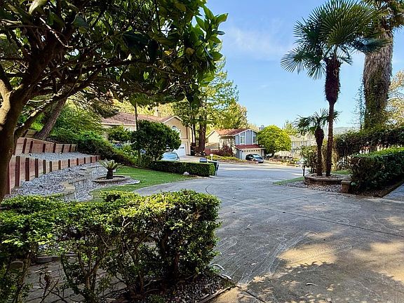 5th image of 47 Seville Way