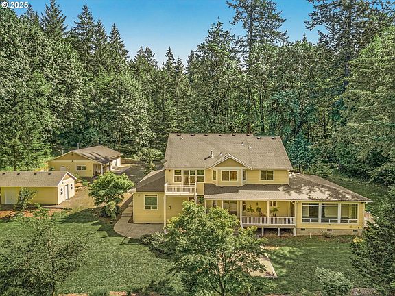 2nd image of 15206 NE 269th St