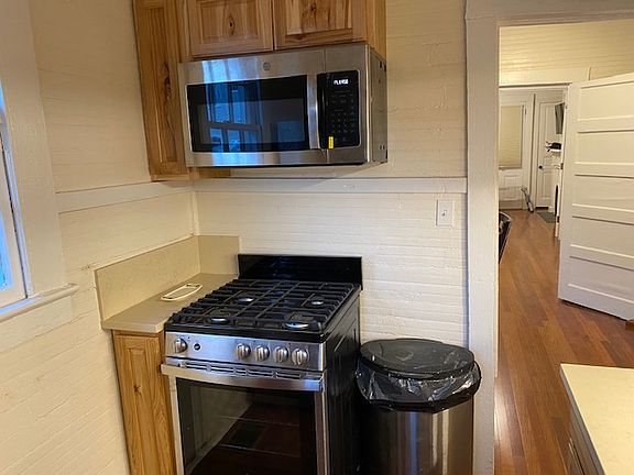 4th image of 1412 Erato St