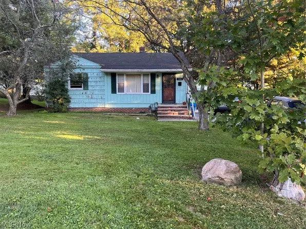 386 Park Ave, Chardon, OH 44024