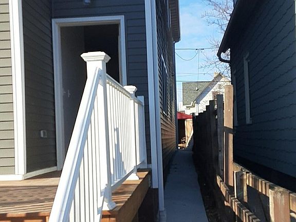 5th image of 2205 S Woodward St