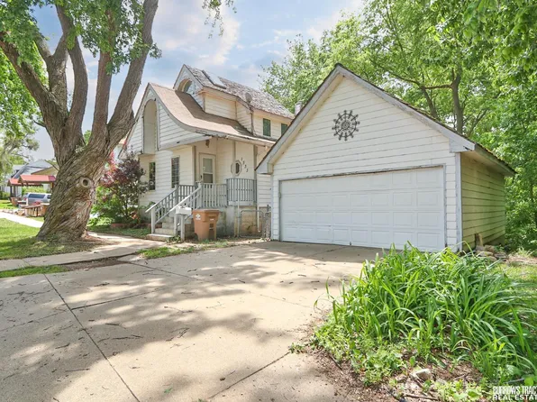 1533 Ash St, Ashland, NE 68003