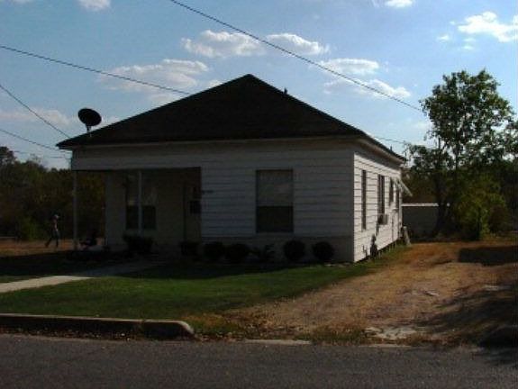 2nd image of 610 Hopkins St