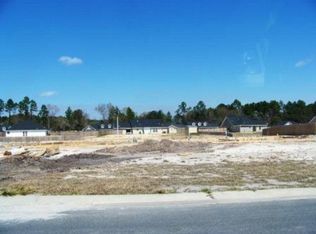 106 Bulloch Ct, Hinesville, GA 31313