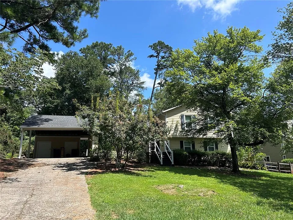 9775 Loblolly Ln