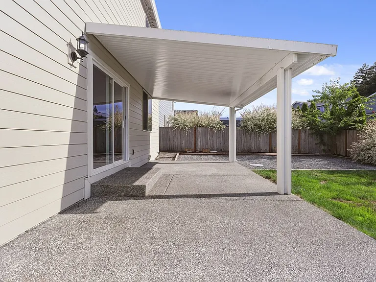 7003 Alta Vista Dr SE — Photo 43