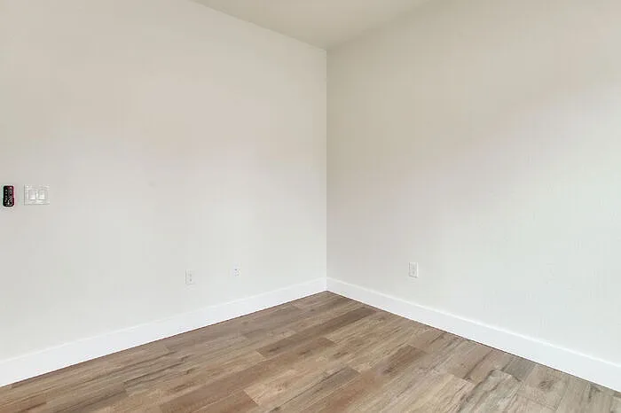 14 South Ave — Photo 9
