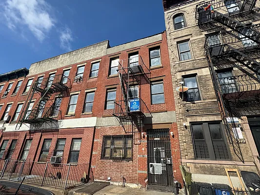 Sold by Island Advantage Realty | media 2