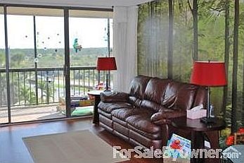 3rd image of 1605 Us Highway 1 APT M1-403