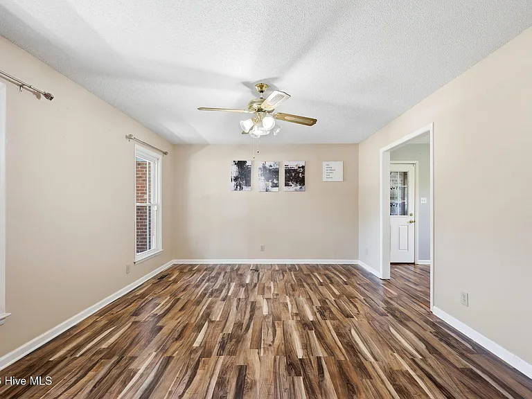5914 Ormskirk Dr — Photo 7