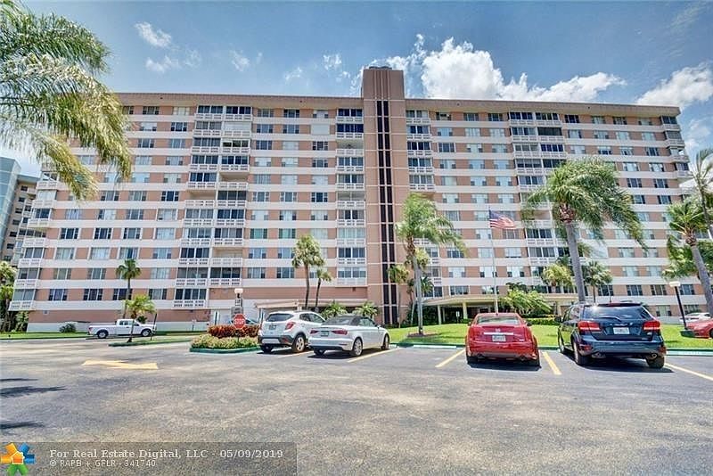 Hillcrest 27 Building
