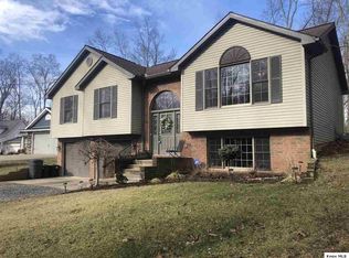 420 Grand Ridge Dr, Howard, OH 43028