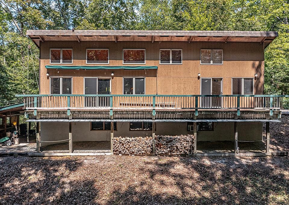 1st image of 753 Snowden Park Dr