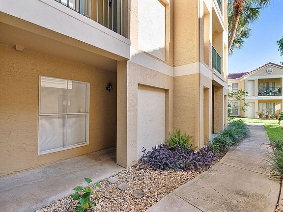 5th image of 875 Riverside Drive #710