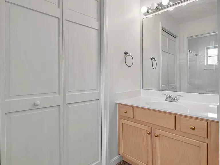 202 S Gratz St — Photo 13
