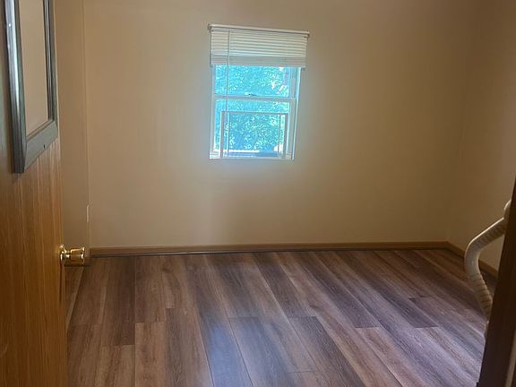 2nd image of 521 Wampum Ave APT 4