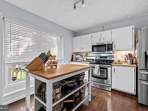5th image of 1126 Riverboat Ct