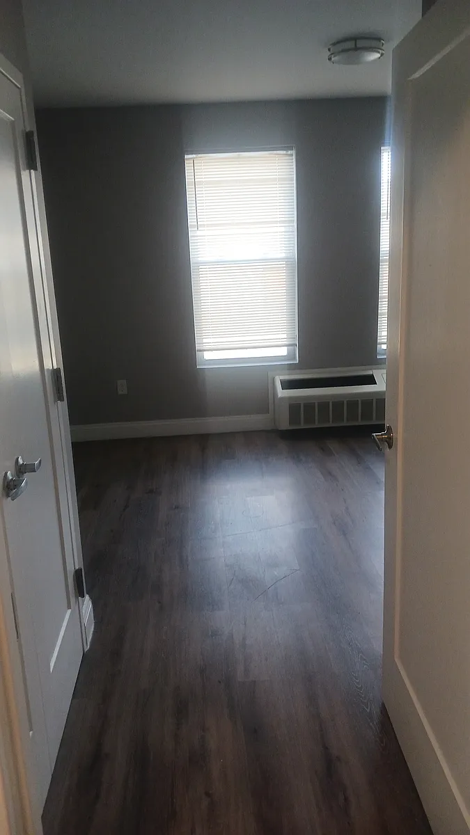 Building Photo - 16 Canfield St #B