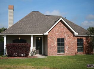 32794 Hemingway Dr, Denham Springs, LA 70706