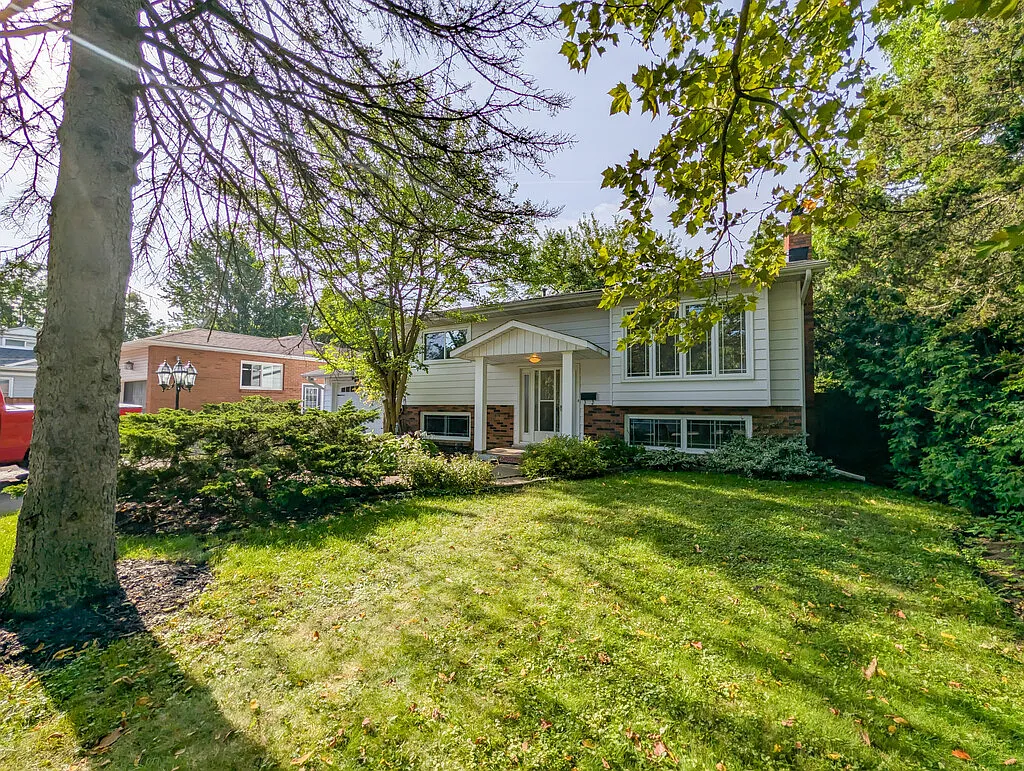 111 Mill Street — Photo 1