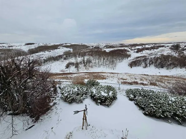 356 N Macewan Park Vw NW, Calgary, AB T3K 4G6