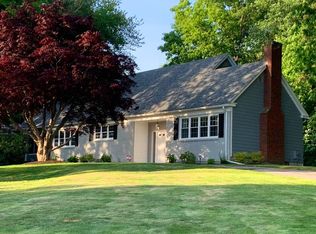 111 Woodcrest Dr, North Andover, MA 01845