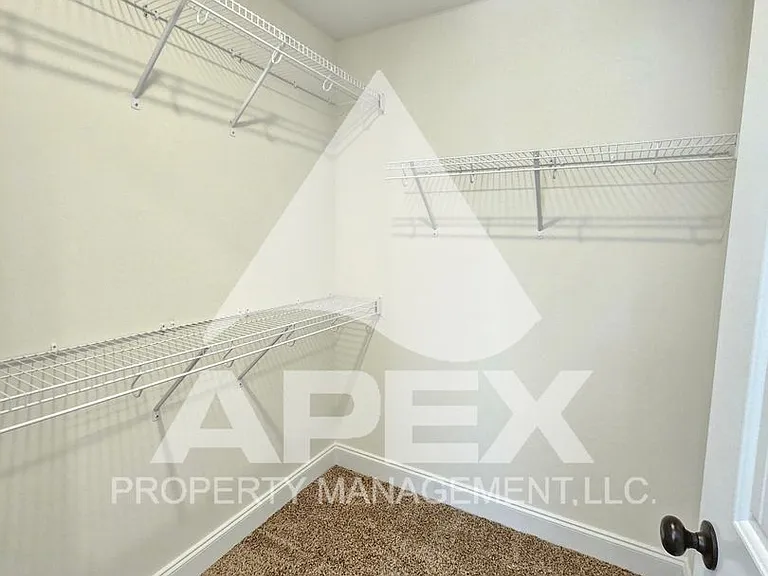 8029 Poplar Grove Ln — Photo 15