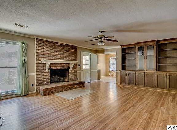 2nd image of 4834 Peartree Ct