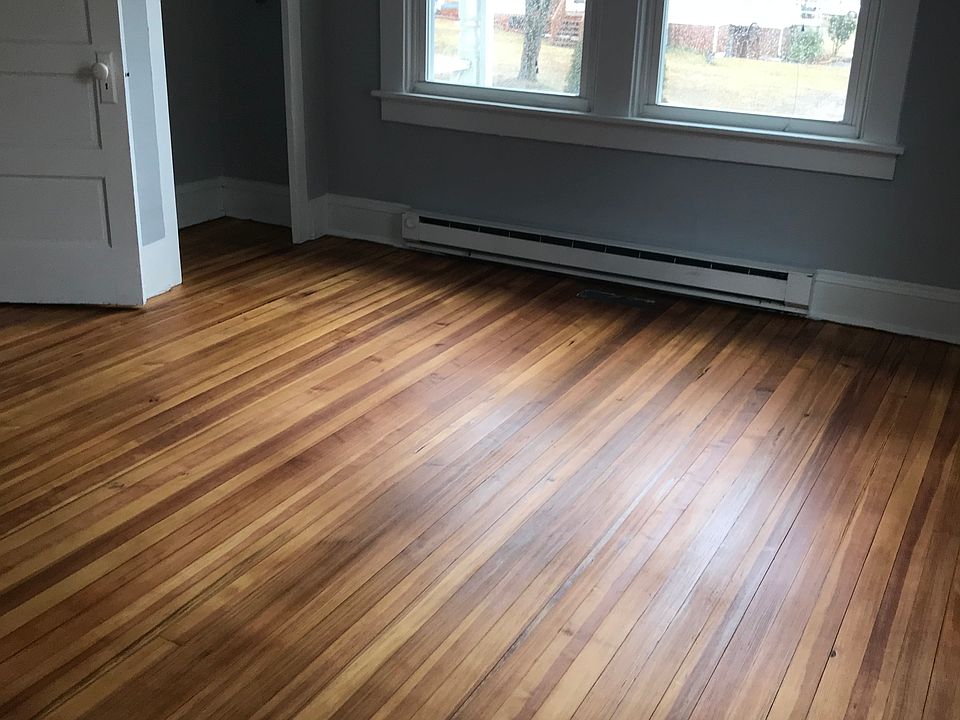 2nd image of 3236 Nelson St