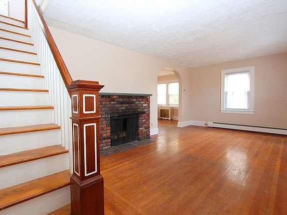 Living Room with Fireplace 18 x 11.6
