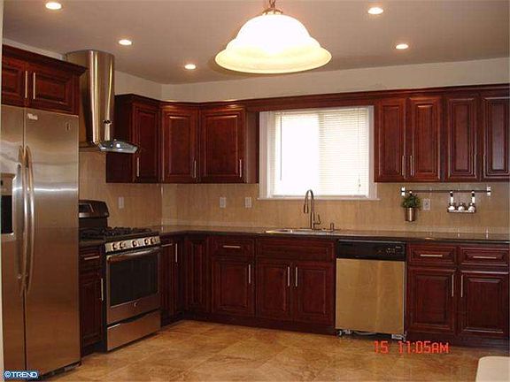 4th image of 6401 Woodcrest Ave