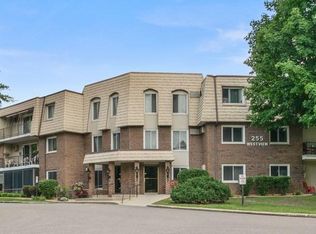 255 Westview Dr APT 203, West Saint Paul, MN 55118
