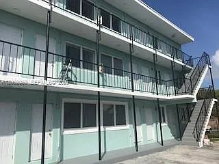 1815 NW 1st Ct #8 — Photo 11