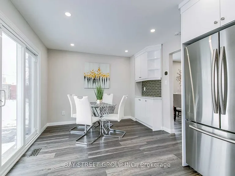 5045 Rundle Ct #UPPER — Photo 10