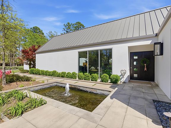 4th image of 45 Sologne Cir