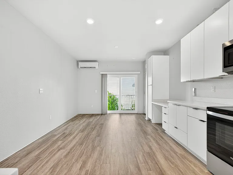 91-3575 Kamolehonua St #1423-1 — Photo 5