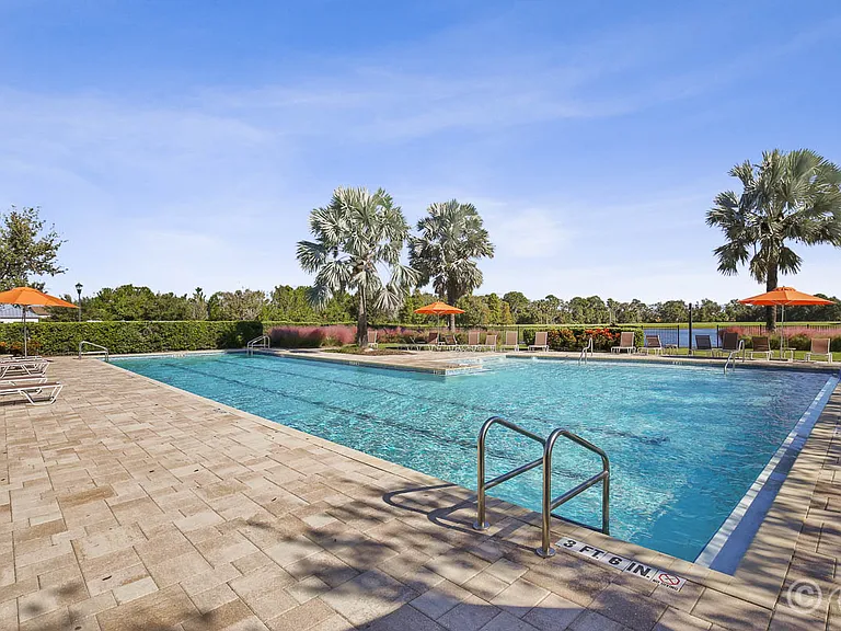 7325 Parkshore Dr — Photo 38