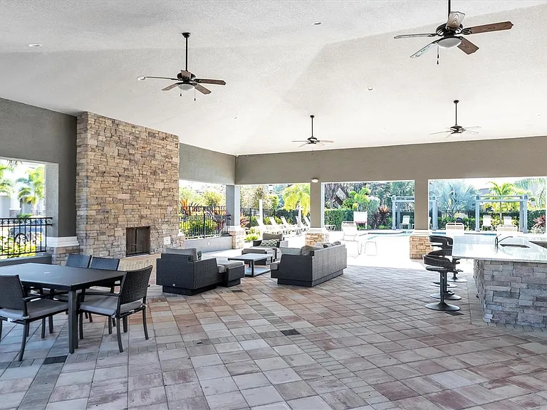 8657 Palmer Park Cir — Photo 37