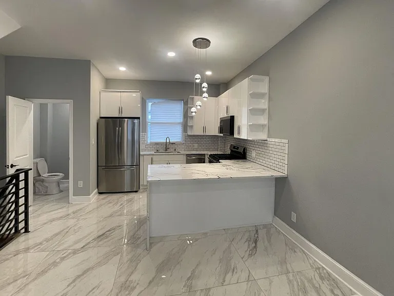 2209 Dreer St — Photo 33